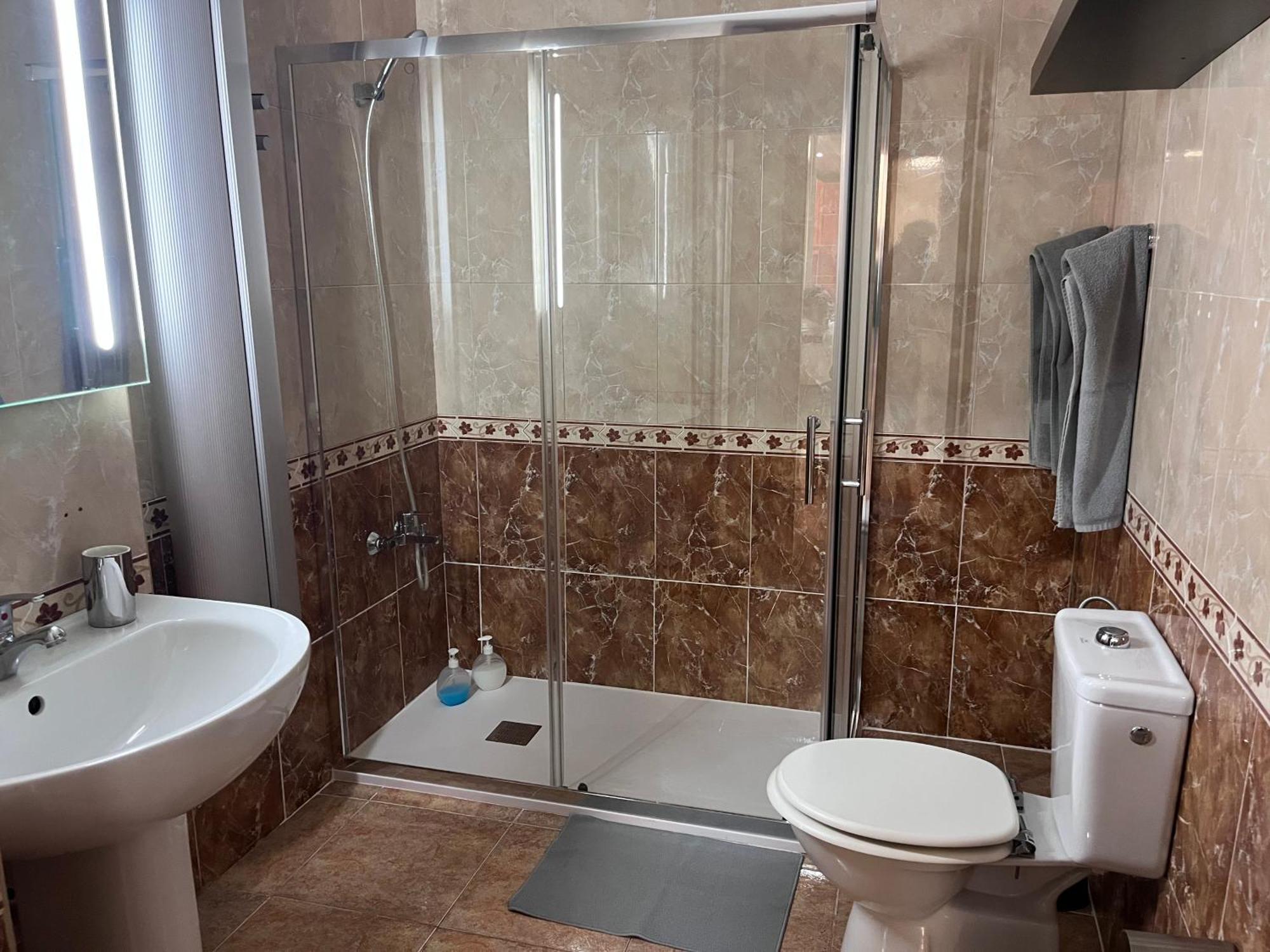Melo 1 Near Airport, Elevator Apartment Vecindario (Gran Canaria)